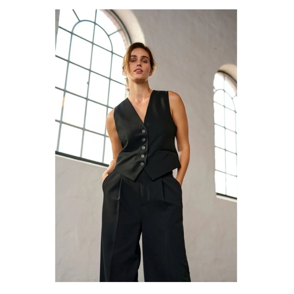 Black Suit Vest, Black